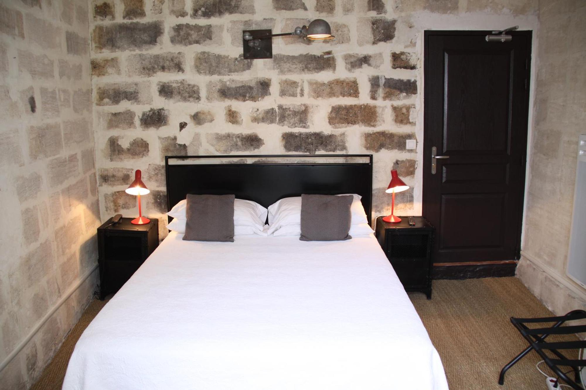 Hotel De L'Atelier Villeneuve-les-Avignon Exterior photo
