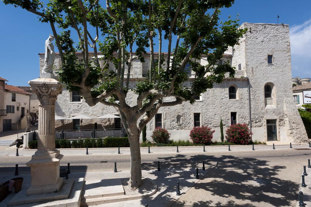 Hotel De L'Atelier Villeneuve-les-Avignon Exterior photo