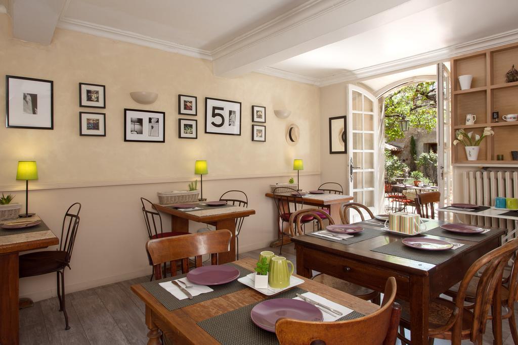 Hotel De L'Atelier Villeneuve-les-Avignon Exterior photo